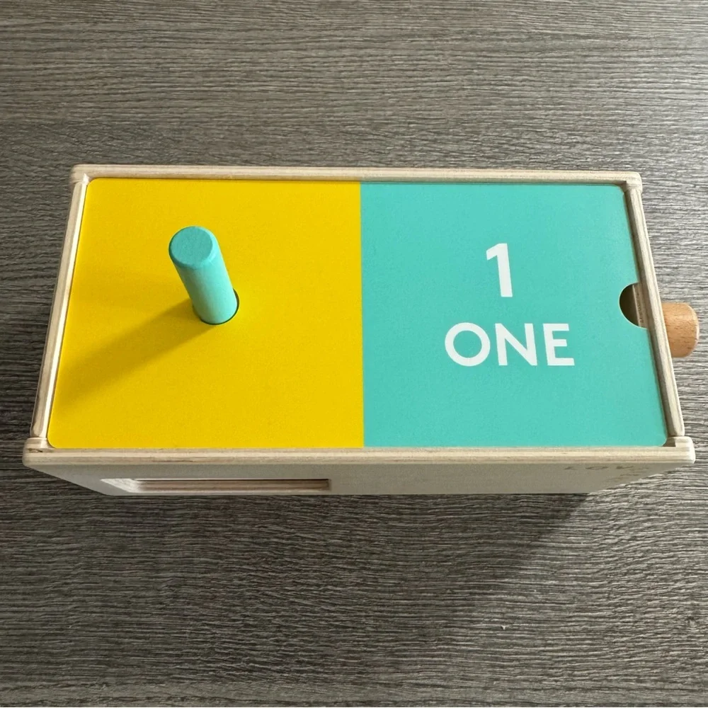 Lovevery Wooden Counting Box with 10 Number Cards Pegs Free Spirit Kit